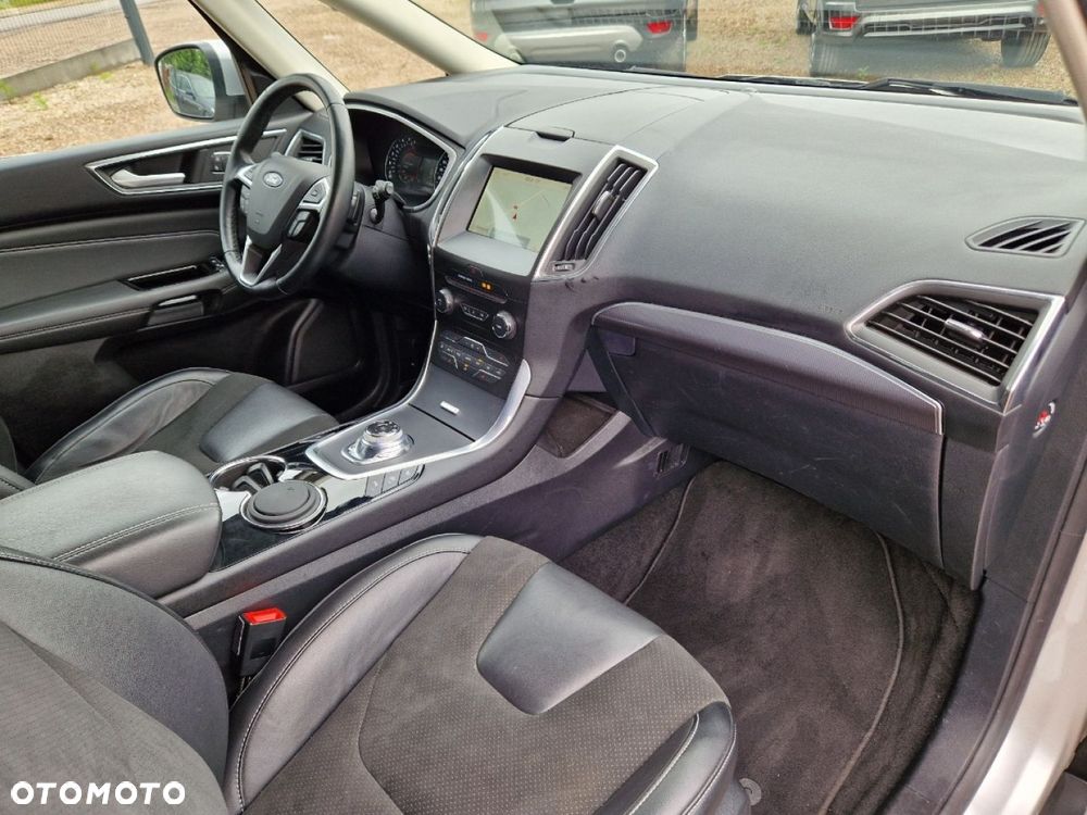 Ford Galaxy - 24