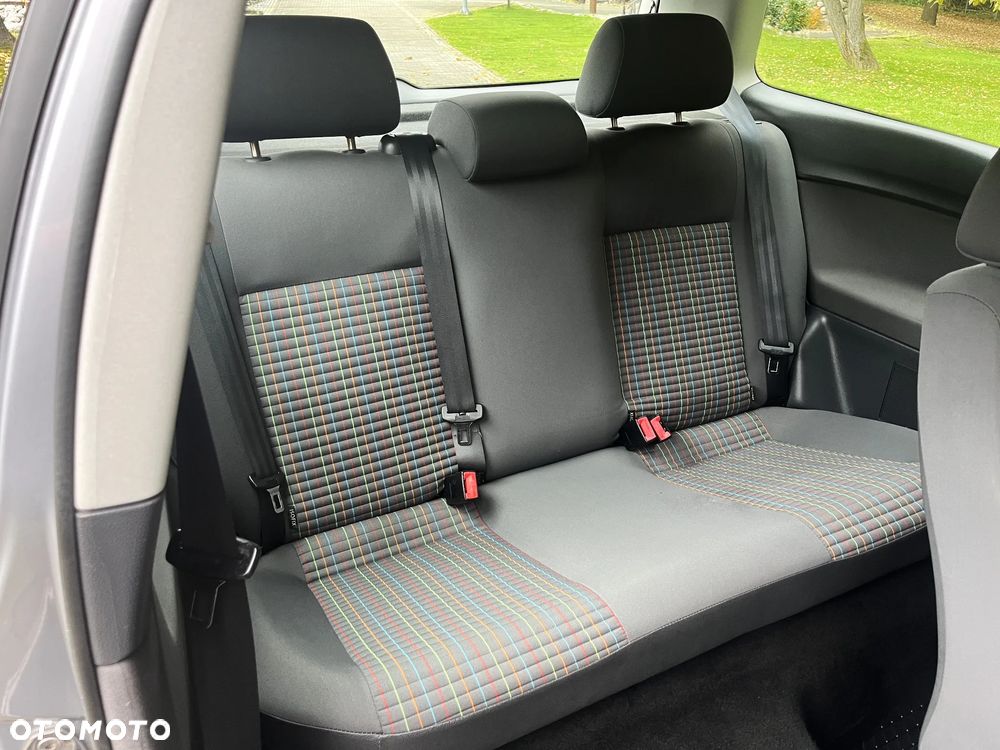 Volkswagen Polo 1.2 Comfortline - 19