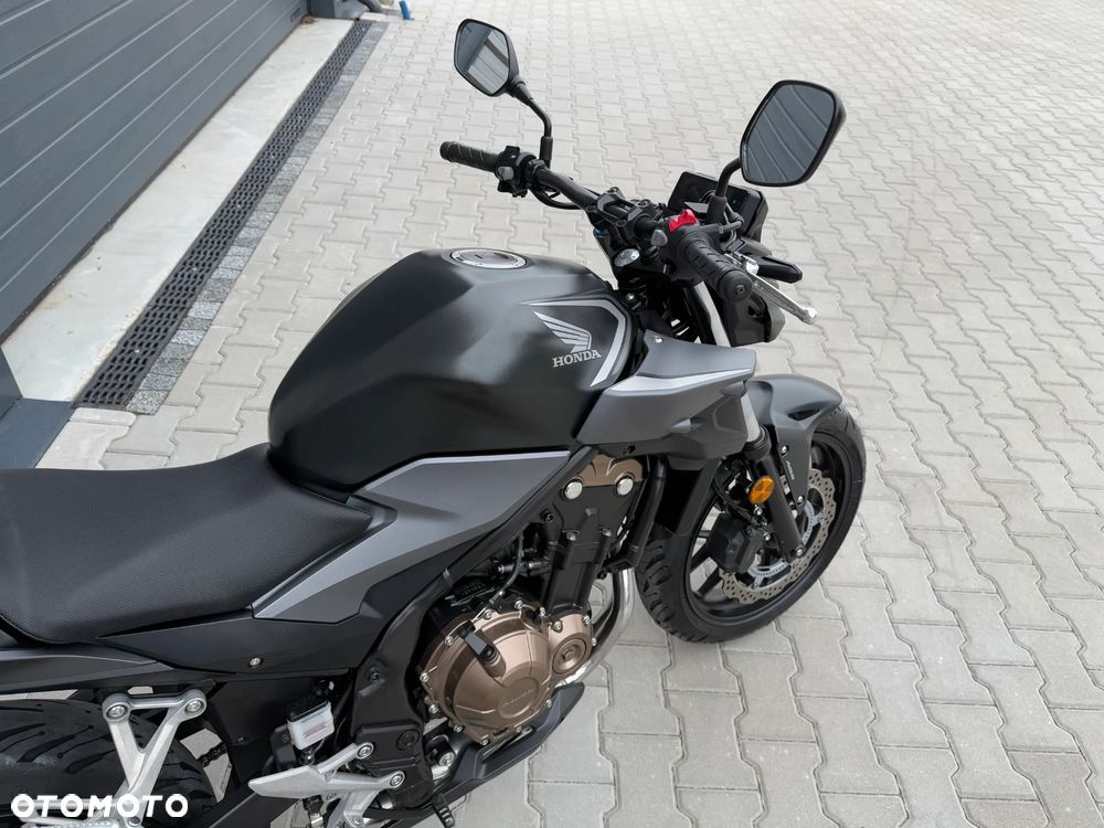 Honda CB - 23