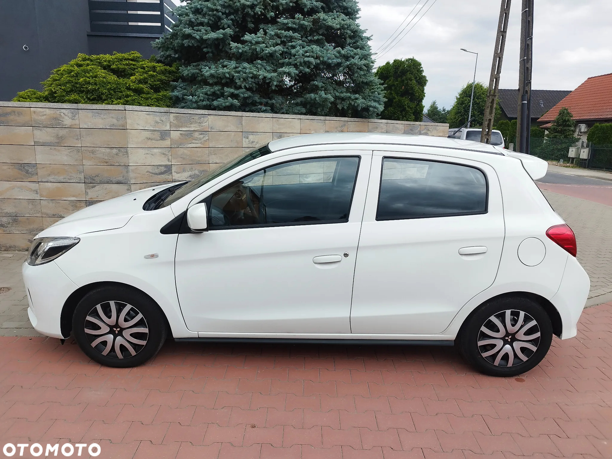 Mitsubishi Space Star 1.0 Clear Tec Plus - 9