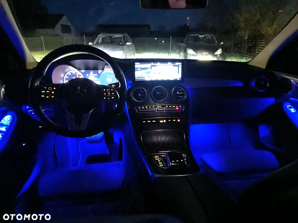 Mercedes-Benz Klasa C 180 d 9G-TRONIC Exclusive - 11
