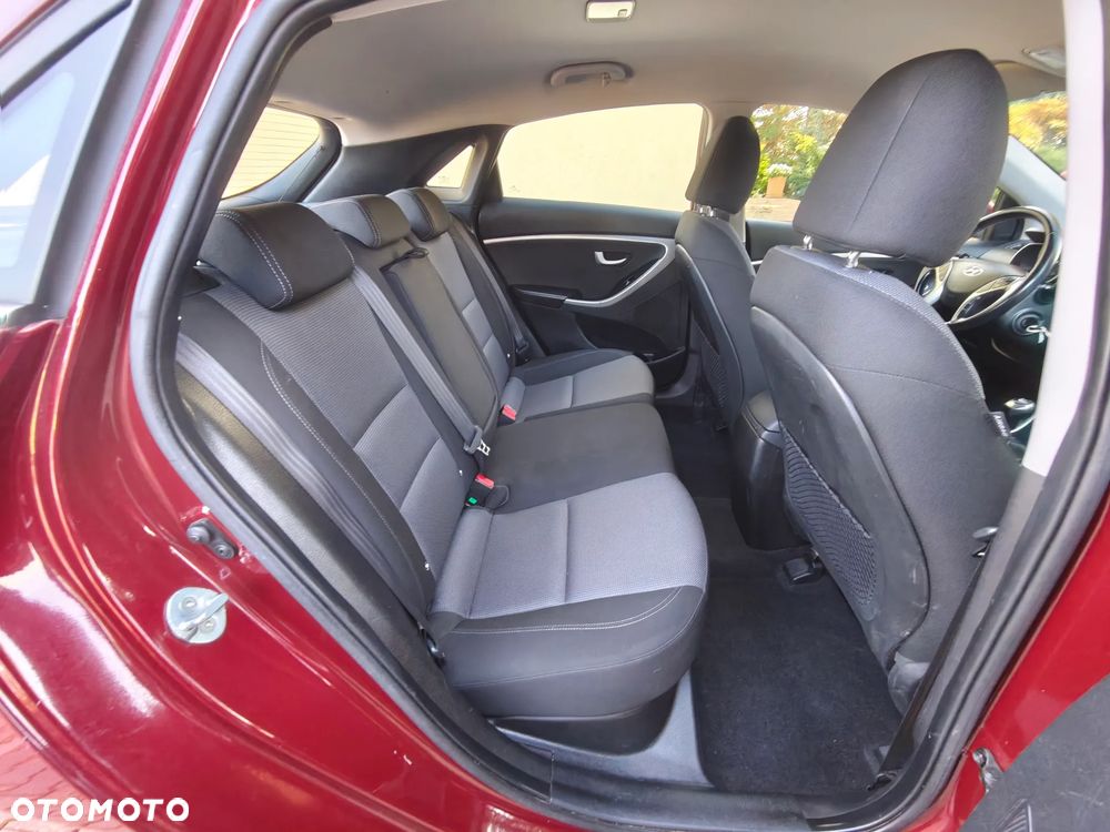 Hyundai i30 blue 1.4 YES Gold - 26