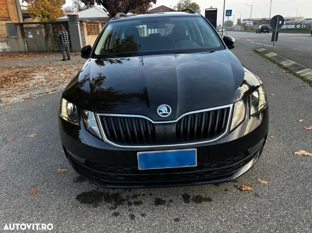 Skoda Octavia Combi 1.6 TDI Drive - 1