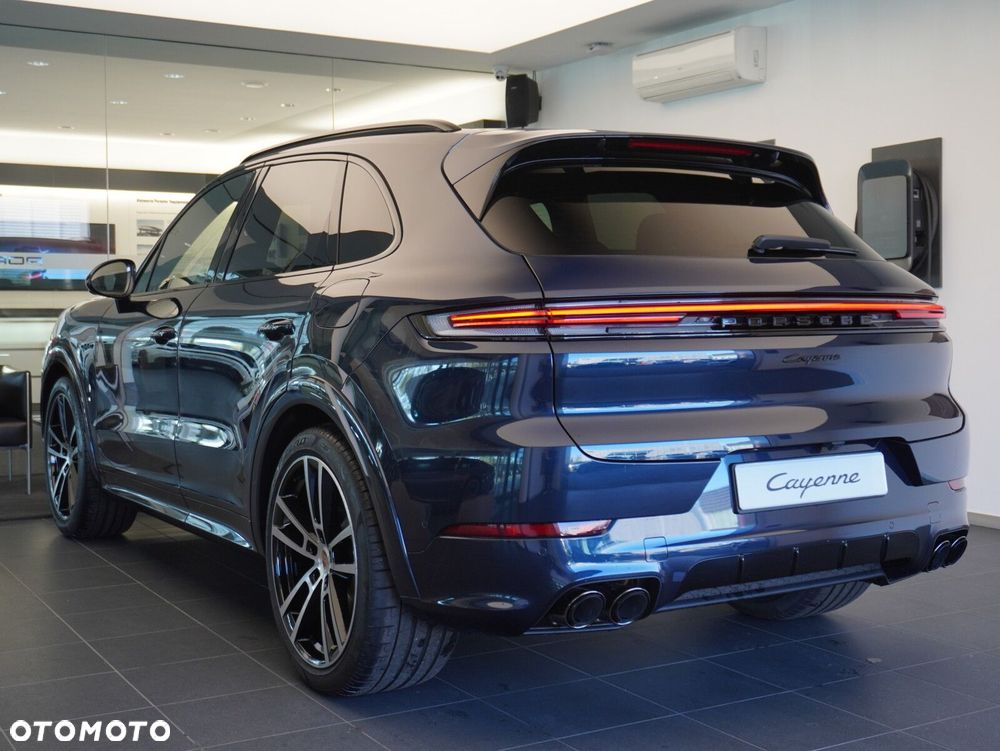 Porsche Cayenne E-Hybrid PHEV Black Edition - 18