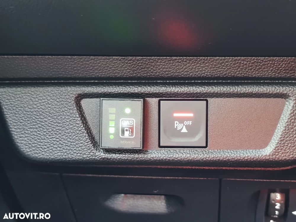 Dacia Logan TCe 90 MT6 Prestige - 23