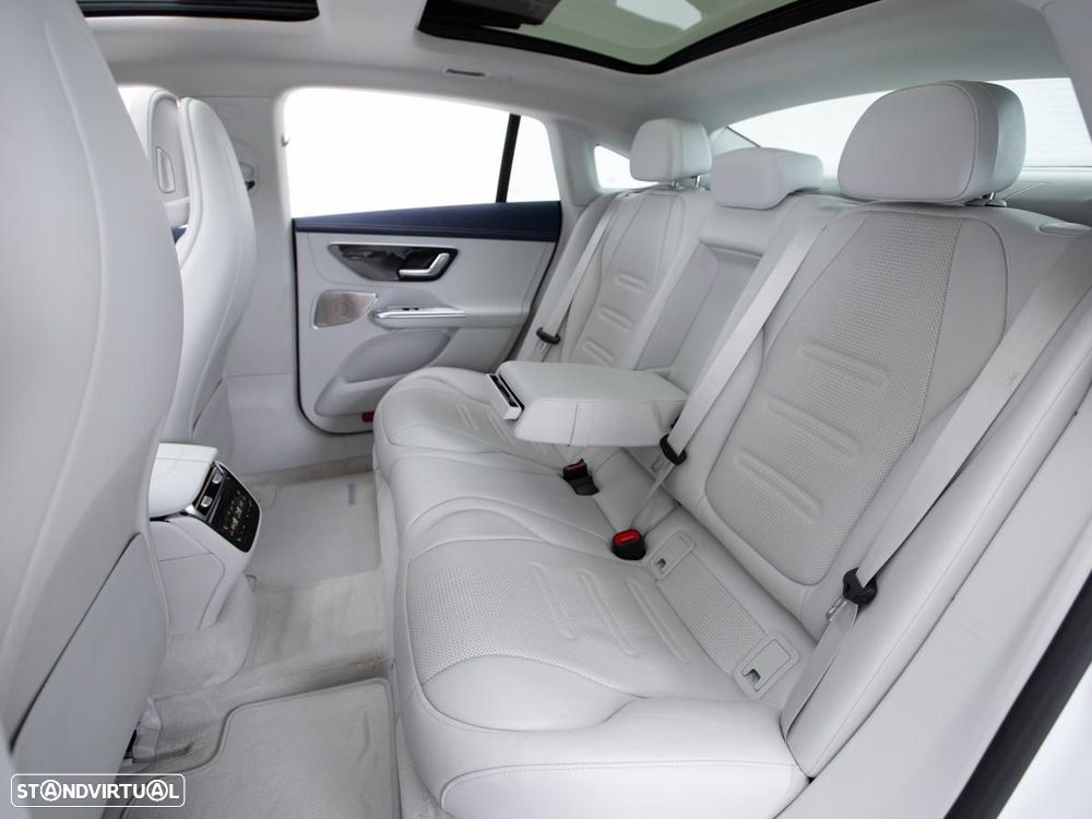 Mercedes-Benz EQE 43 AMG 4Matic - 12