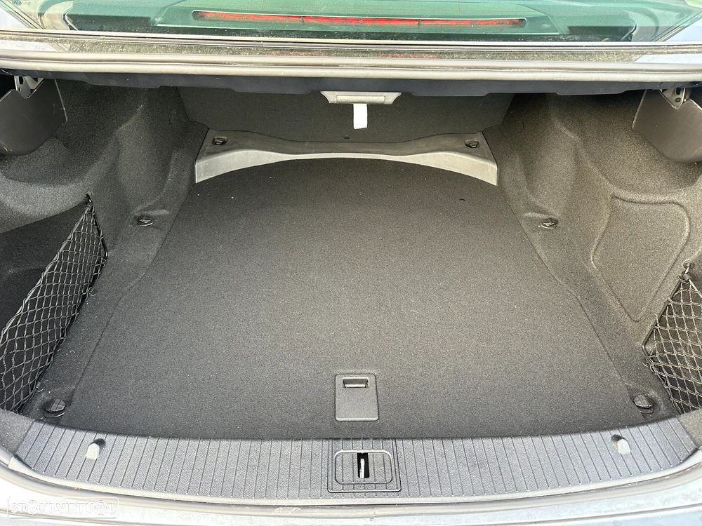 Mercedes-Benz E 250 CDI Avantgarde BE Auto. - 11