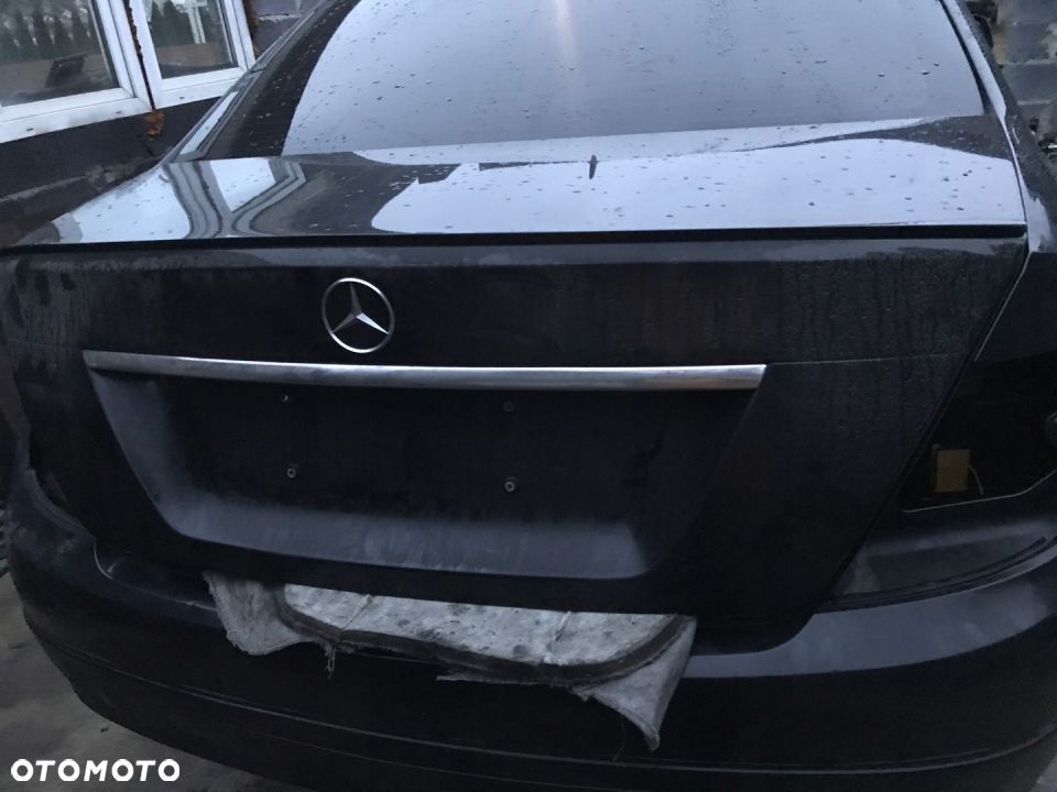 MERCEDES 204 kompletna klapa lotka kolor 197 igla - 1