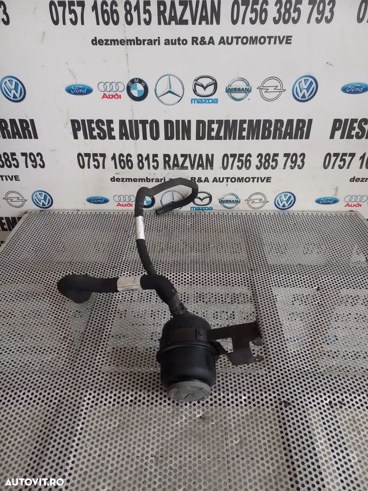 Bidonas Vas Lichid Ulei Servo Servodirectie Audi A8 4H D4 3.0 Tdi An 2010-2011-2012-2013-2014-2015-2016-2017 Dezmembrez Audi A8 4H D4 Volan Stanga 3.0 Tdi Quattro Motor CDT Cutie MXU - Dezmembrari Arad - 2