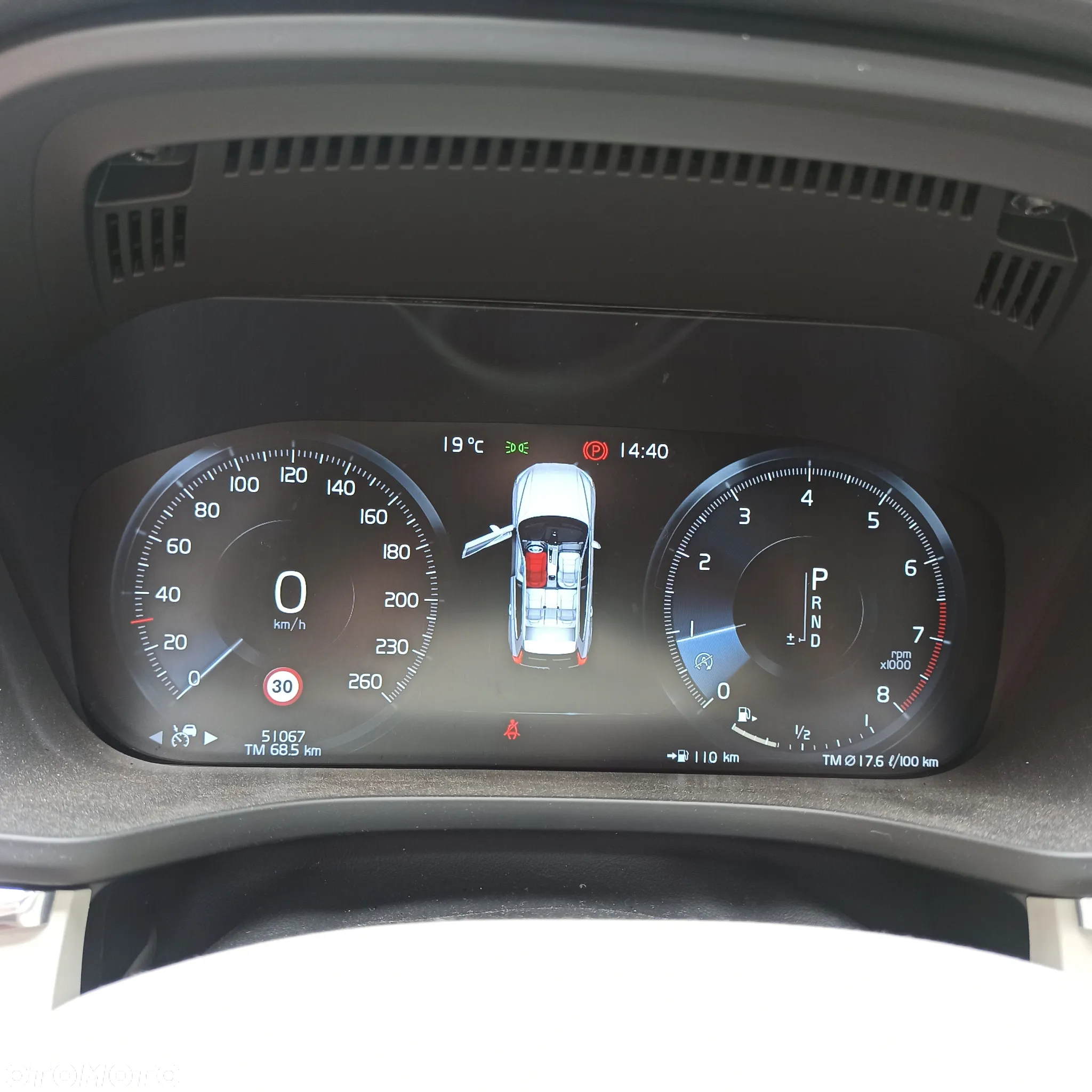 Volvo XC 60 T5 AWD R-Design - 11