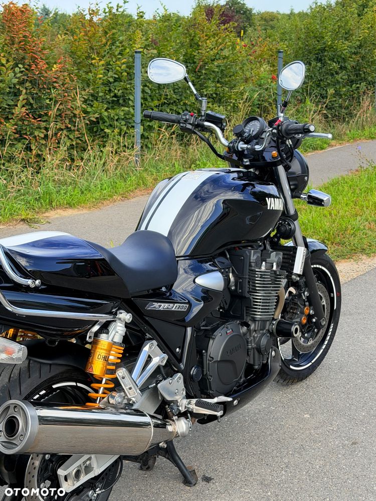 Yamaha XJR - 23
