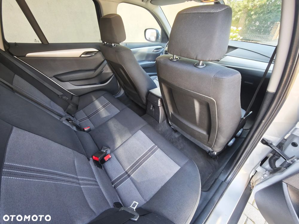 BMW X1 sDrive18i - 24