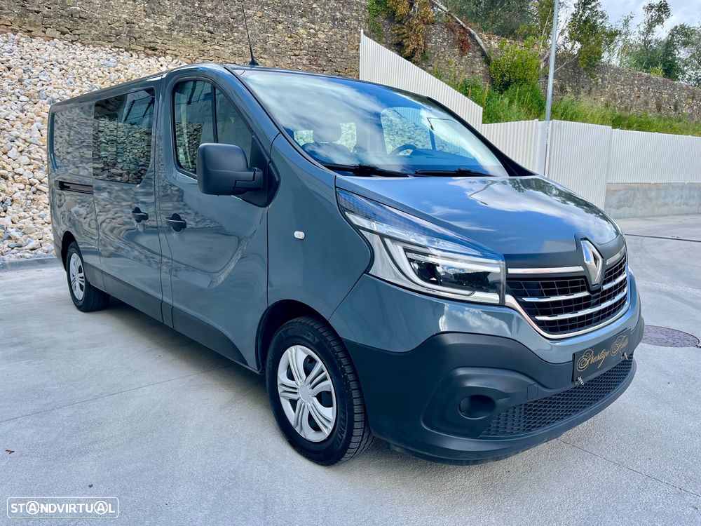 Renault Trafic 1.6 DCI Cabine dupla 6 lugares versão longa - 12