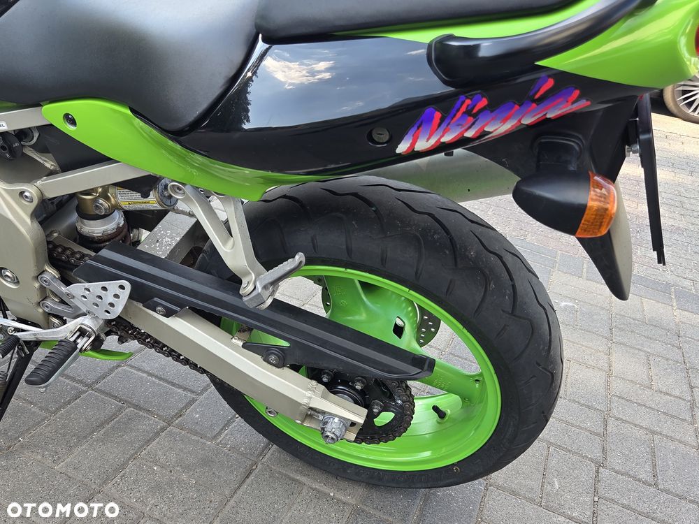Kawasaki ZX - 28