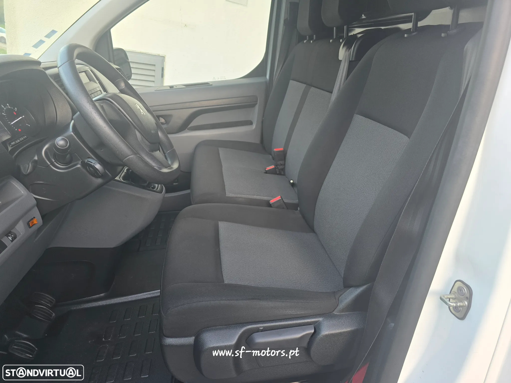 Peugeot Expert L2H1 - 18