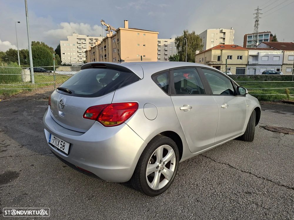 Opel Astra 1.4 Enjoy - 20
