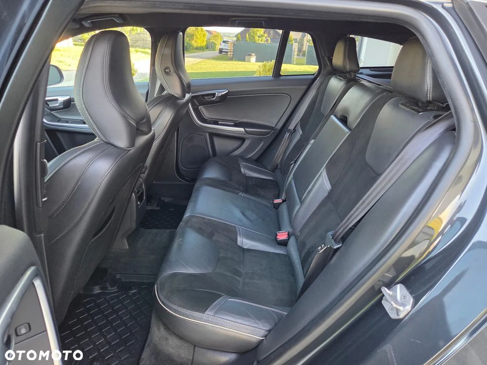 Volvo V60 D4 Drive-E R-Design Summum - 18