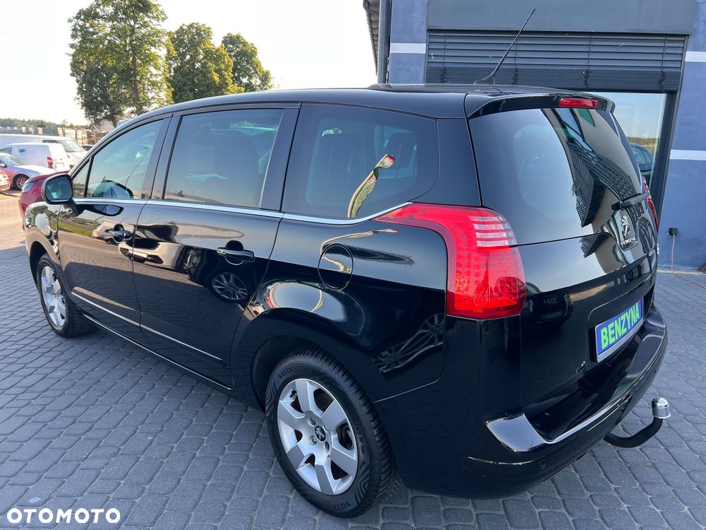 Peugeot 5008 1.2 PureTech Allure S&S - 9