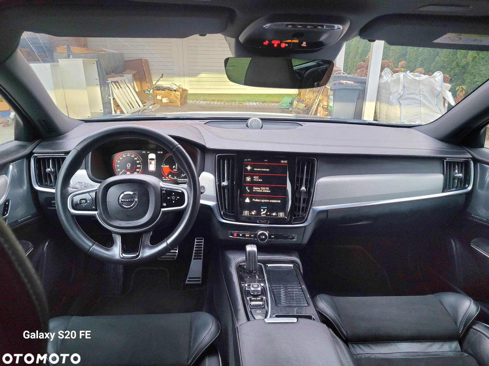 Volvo V90 T8 AWD Plug-In Hybrid R-Design - 9