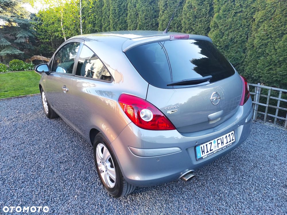 Opel Corsa 1.4 16V Satellite - 4