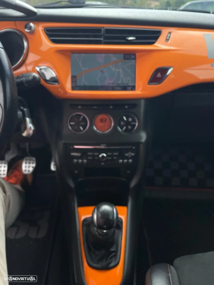 Citroën DS3 1.6 THP Racing - 13