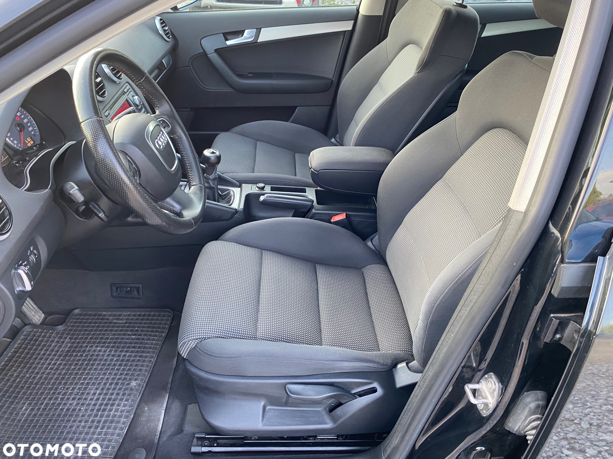 Audi A3 1.6 Sportback Attraction - 19