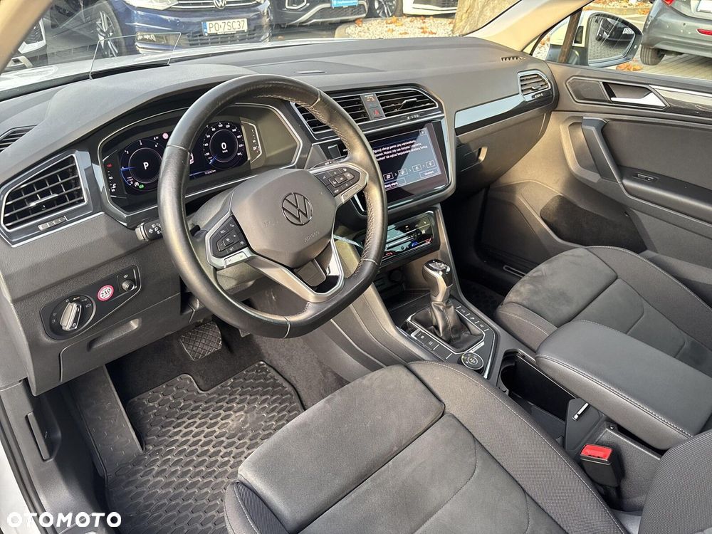 Volkswagen Tiguan 2.0 TDI SCR 4Mot Elegance DSG - 9