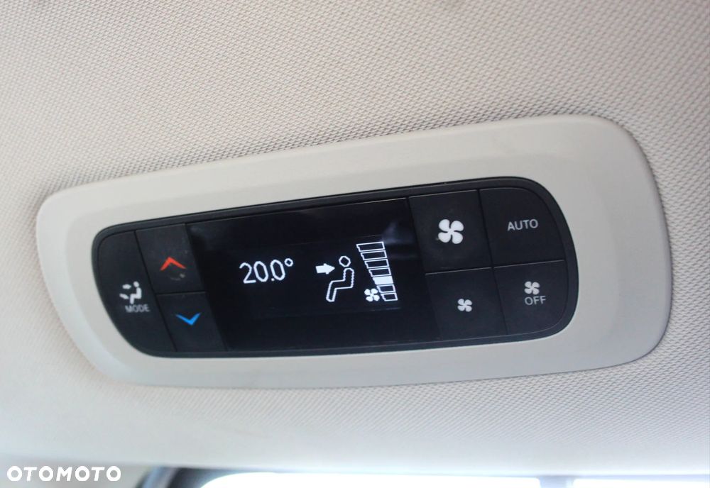 Chrysler Pacifica - 14