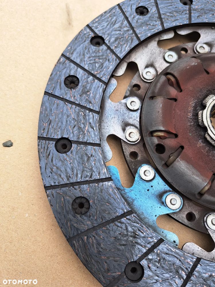 Toyota Avensis II  Auris II verso II sprzęgło dwumas docisk 2013 - 1.6 diesel 13450-0X020 - 7