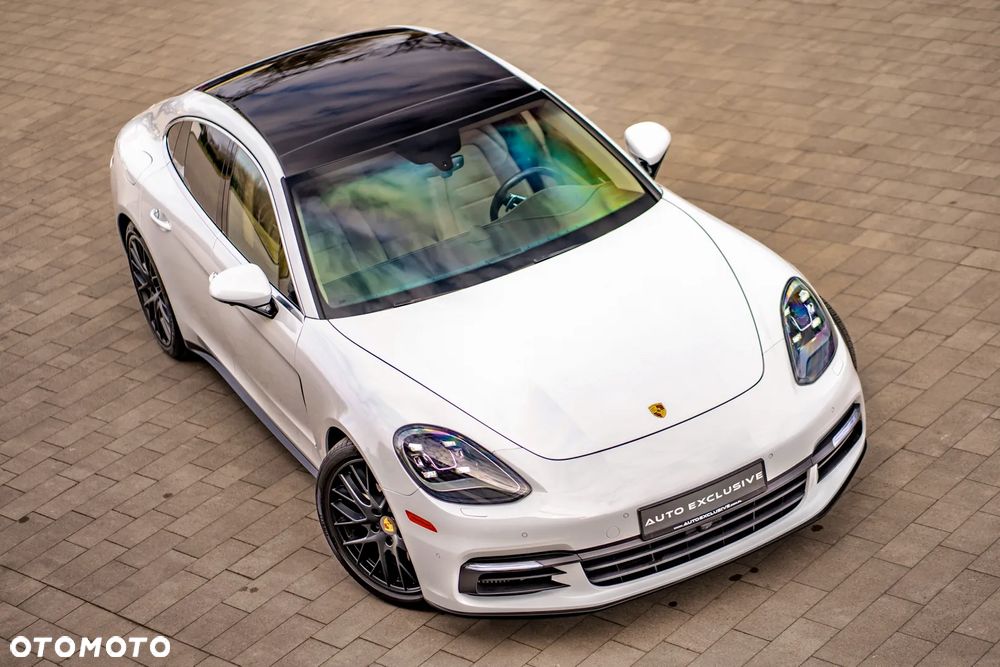 Porsche Panamera 4S - 27
