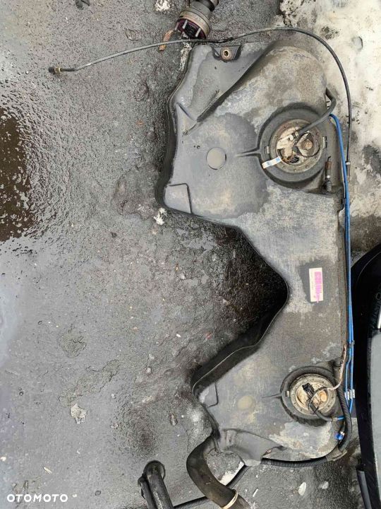 ZBIORNIK PALIWA BAK KOMPLETNY BMW E39 BENZYNA - 1