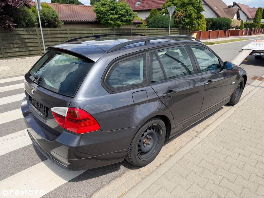 BMW Seria 3 318i Edition Sport - 3