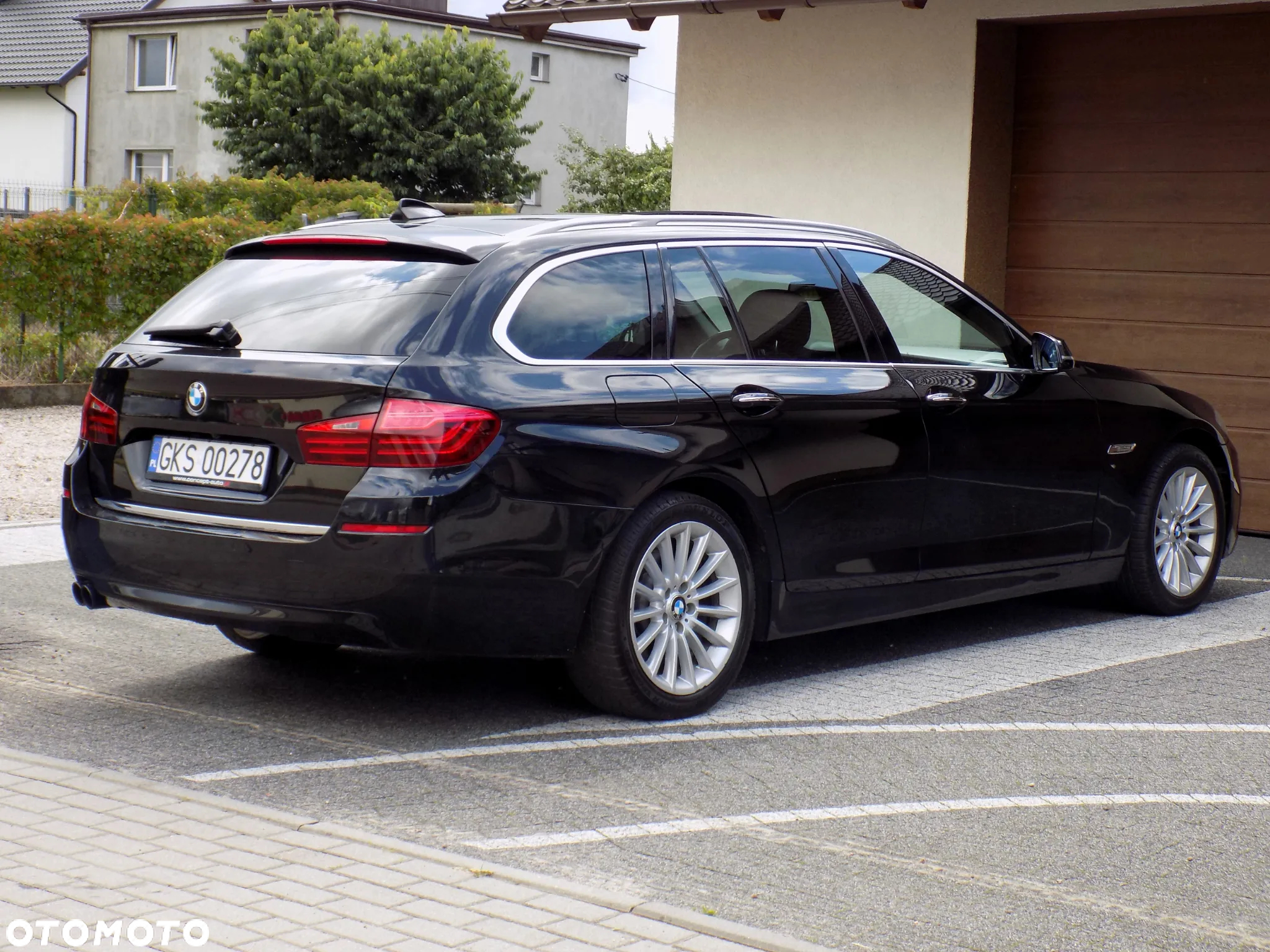 BMW Seria 5 525d Touring Sport-Aut Luxury Line - 22