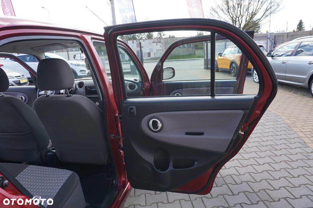 Daihatsu Trevis 1.0 Limited - 28