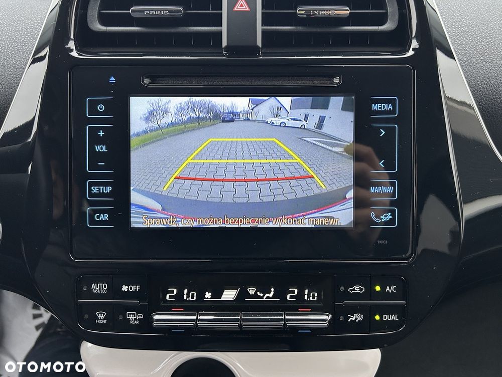 Toyota Prius Hybrid Comfort - 8