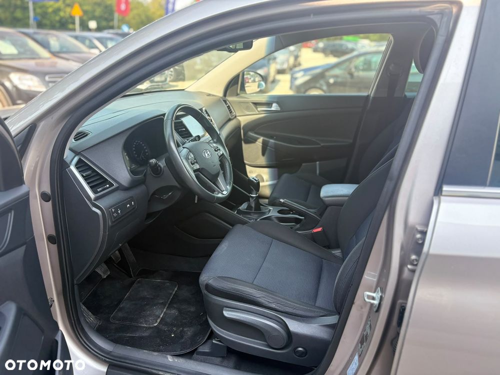 Hyundai Tucson blue 1.6 GDi 2WD Classic - 17