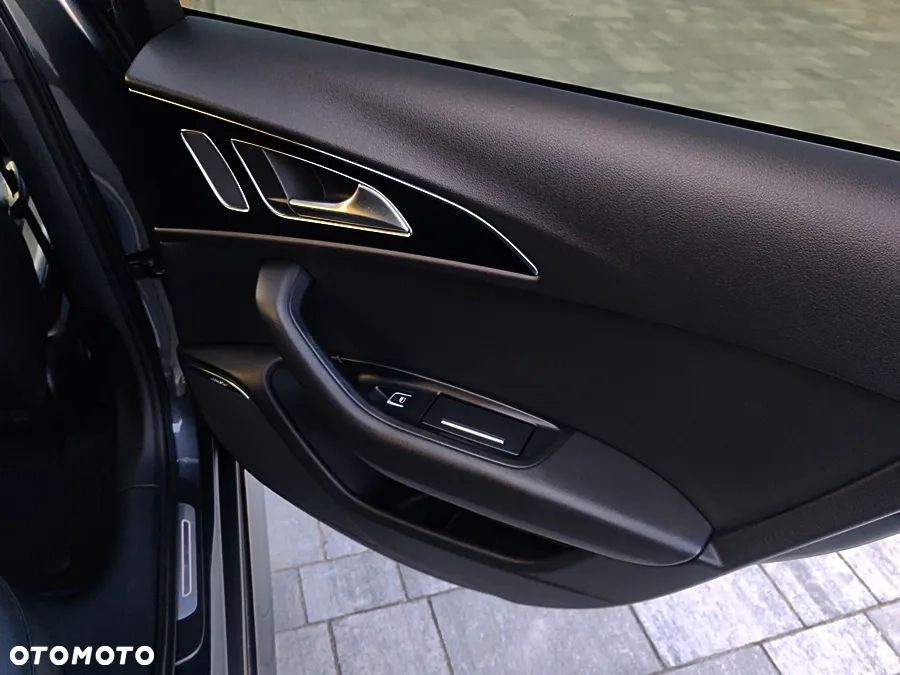 Audi A6 Avant 3.0 TDI S tronic - 34