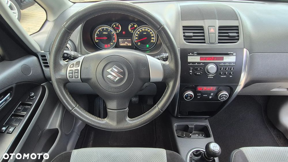 Suzuki SX4 1.6 VVT 4x4 Style - 26
