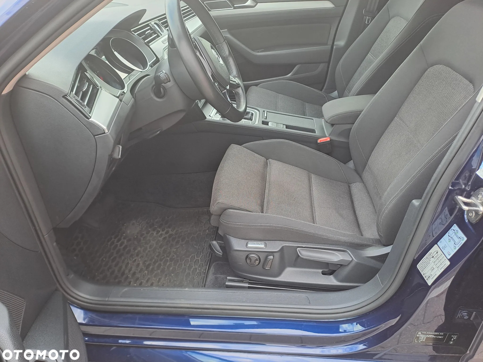 Volkswagen Passat 2.0 TDI BMT Highline DSG - 16