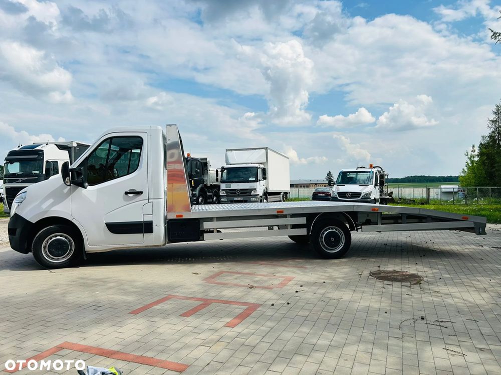 Nissan NV400 - 4