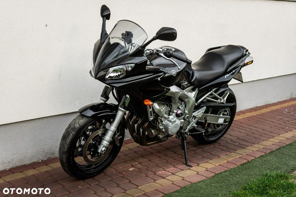 Yamaha FZ - 6