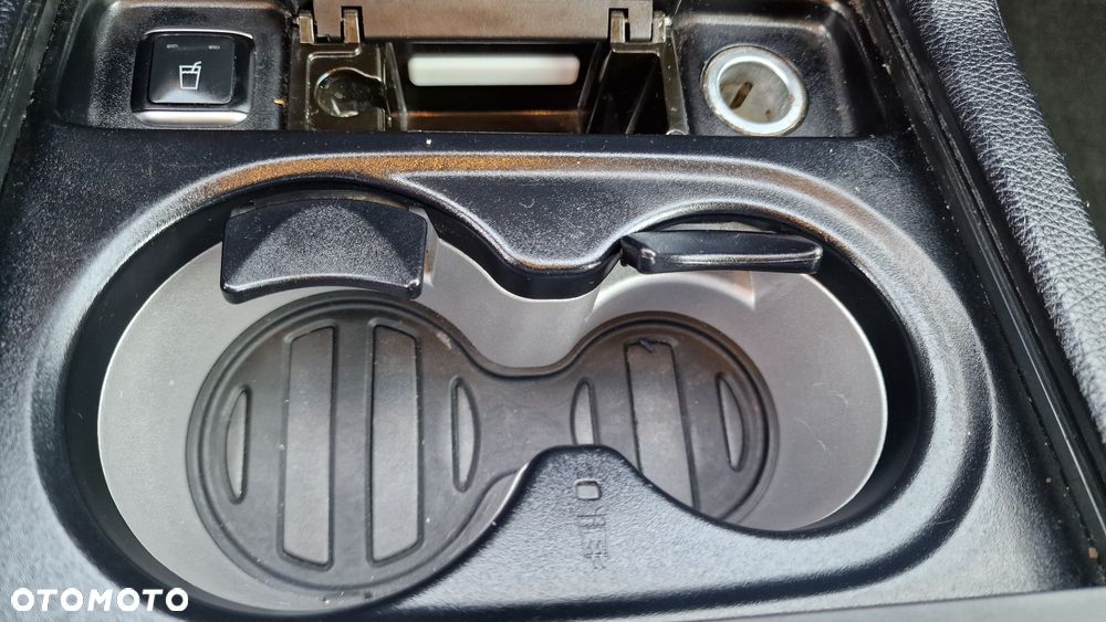 Mercedes-Benz GL - 25