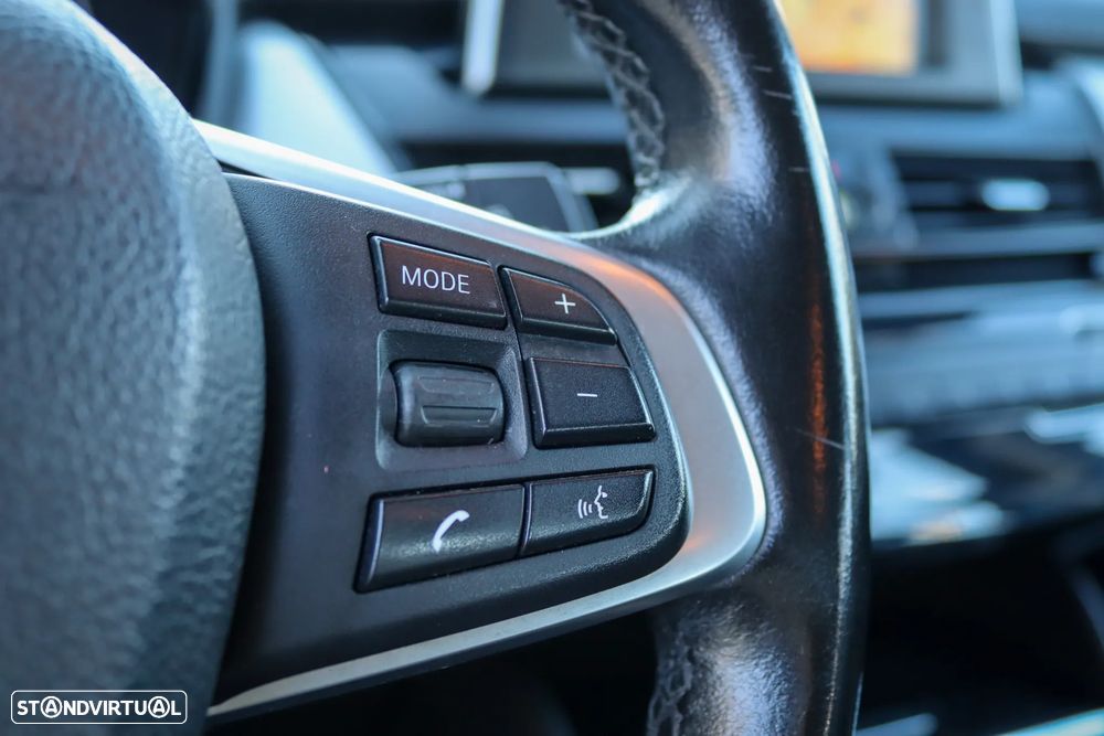 BMW 216 Active Tourer d Luxury Line - 18