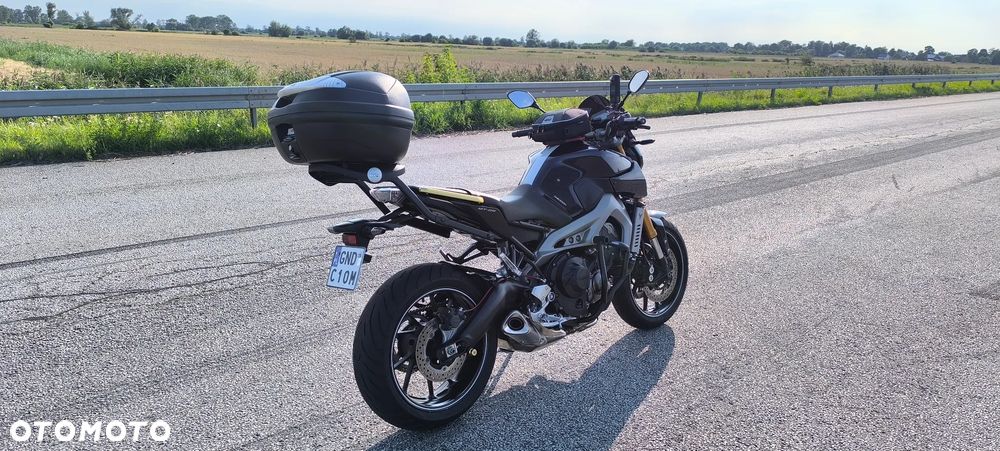 Yamaha MT - 2