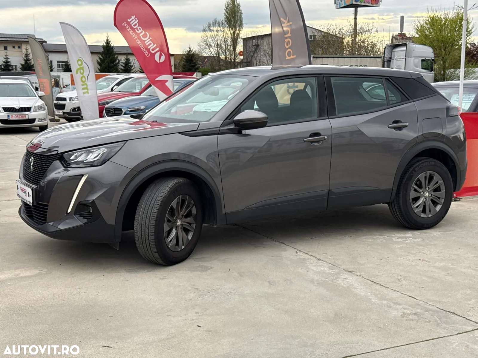 Peugeot 2008 1.2 PureTech EAT8 STT Active Pack - 35