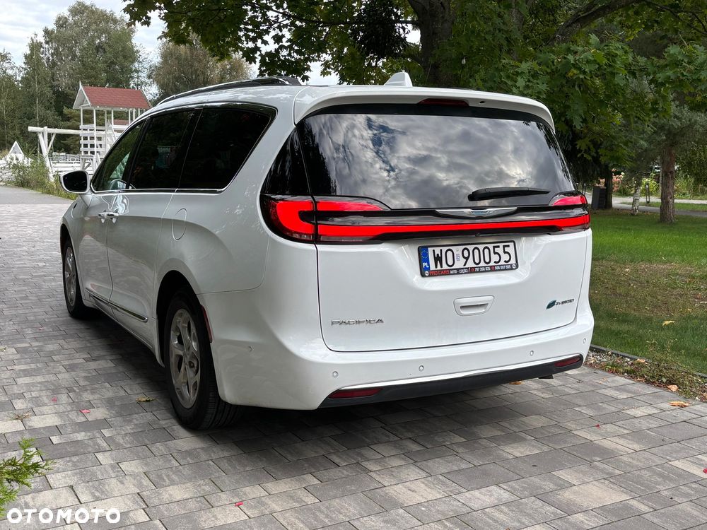 Chrysler Pacifica - 6
