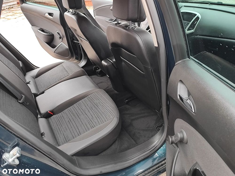Opel Astra 1.4 Turbo Selection - 19