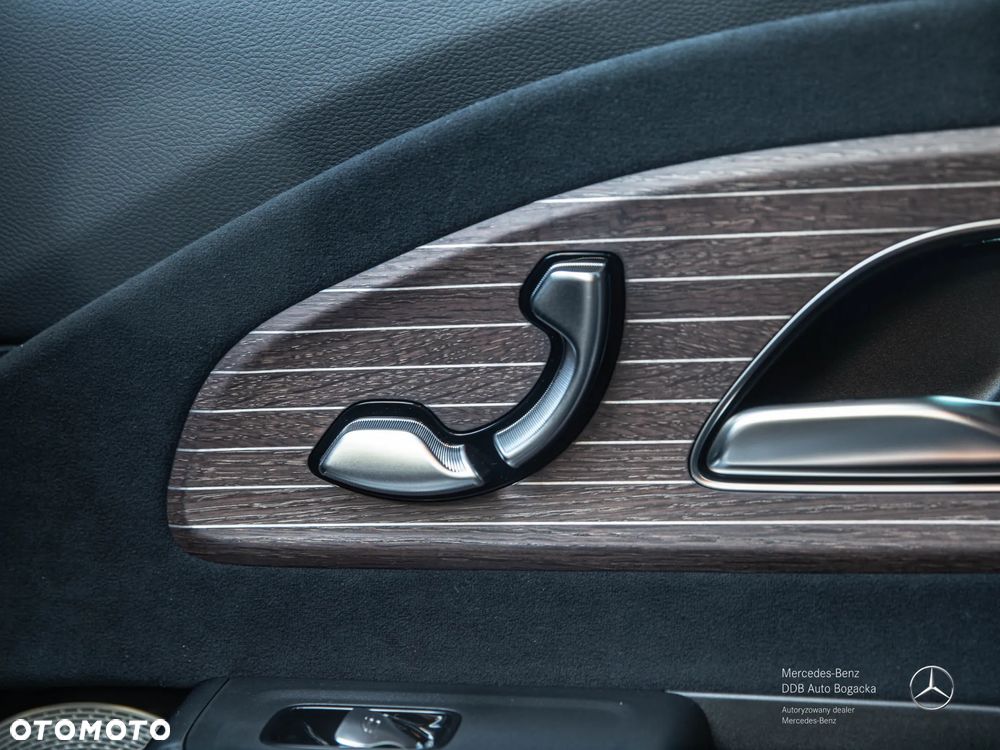 Mercedes-Benz CLA - 8