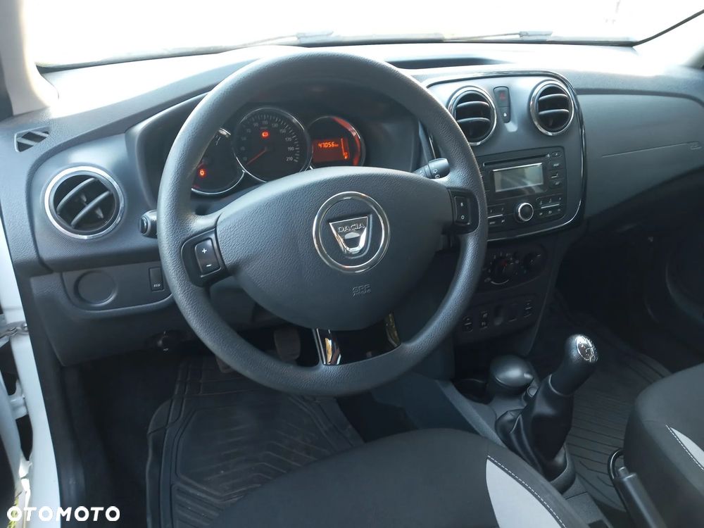 Dacia Sandero - 5
