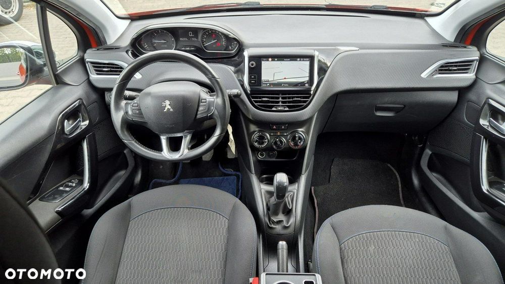 Peugeot 208 PureTech 82 Start & Stop Style - 11
